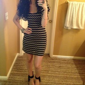 Guess brand dress, short and cute!