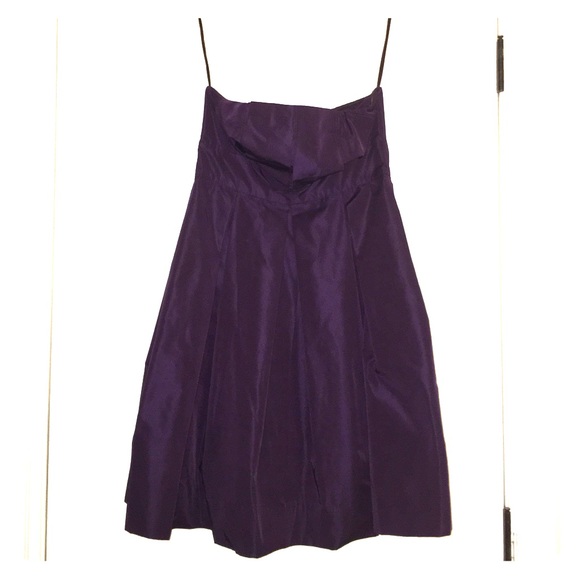 Beautiful, plum, pleated strapless dress - Picture 1 of 4