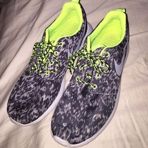 Nike Roshes