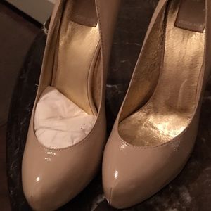 Dolce Vita nude classic pump