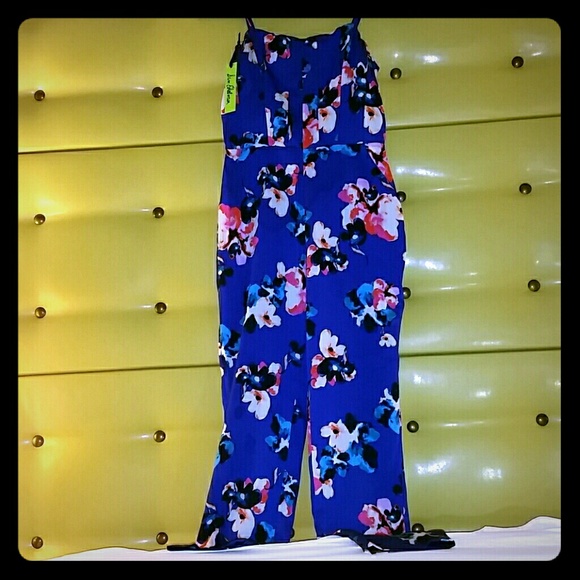 Flower printed jumpsuit