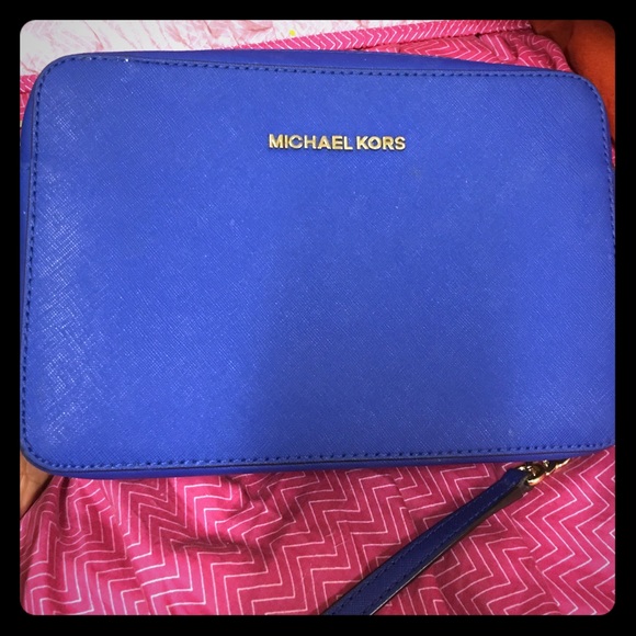 MICHAEL Michael Kors Jet Set Travel EW Crossbody