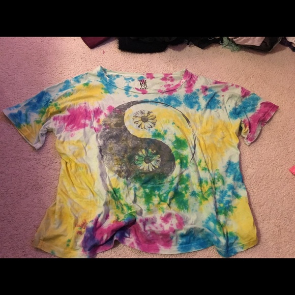 Tie die ying and gang tee