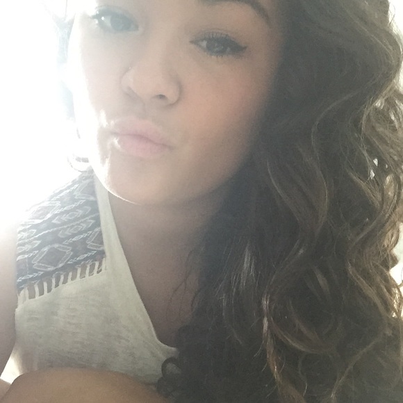 Meet your Posher, Chynna - Picture 1 of 1