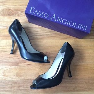 Enzo Angiolini black leather classic peep toe pump