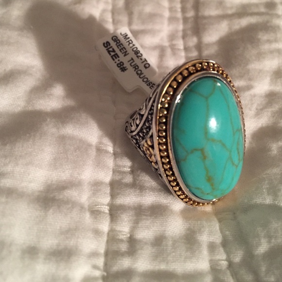 Large stone turquoise ring!