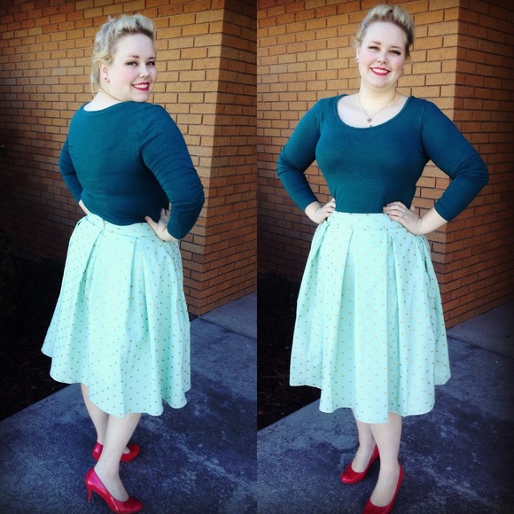 Meet your Posher, Katy - Picture 3 of 4