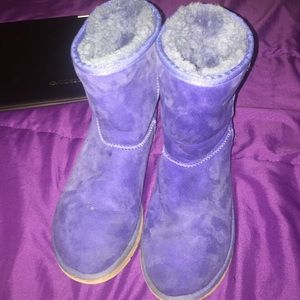 Used blue uggs