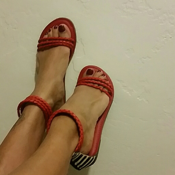 Cute triple strap sandals