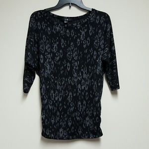 Forever 21 sweater top