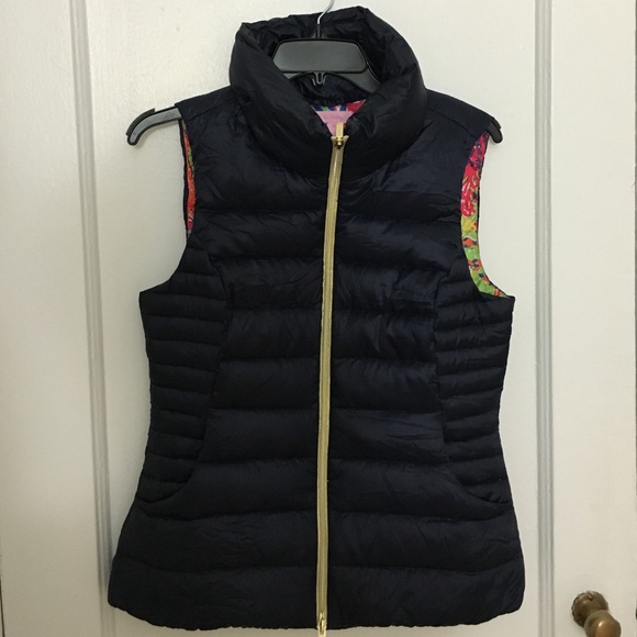 ⚡️flash sale⚡️ Lilly Pulitzer navy down vest