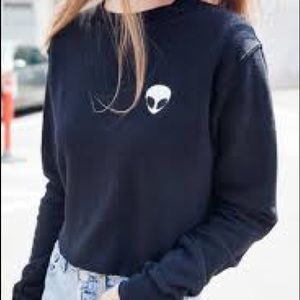 BRANDY MELVILLE alien patch cropped sweatshirt