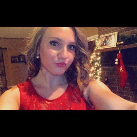 Meet your Posher, Makenzie