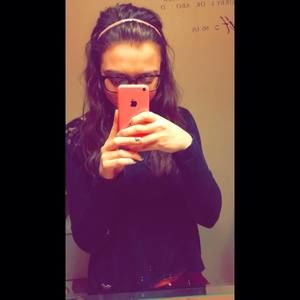 Meet your Posher, Kayla