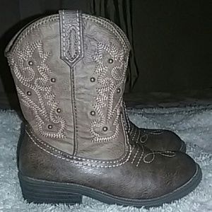 Toddler cute western brown boots ??