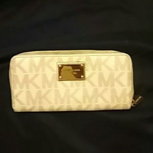MK wallet