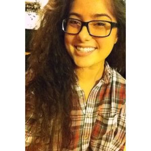 Meet your Posher, Alyssa