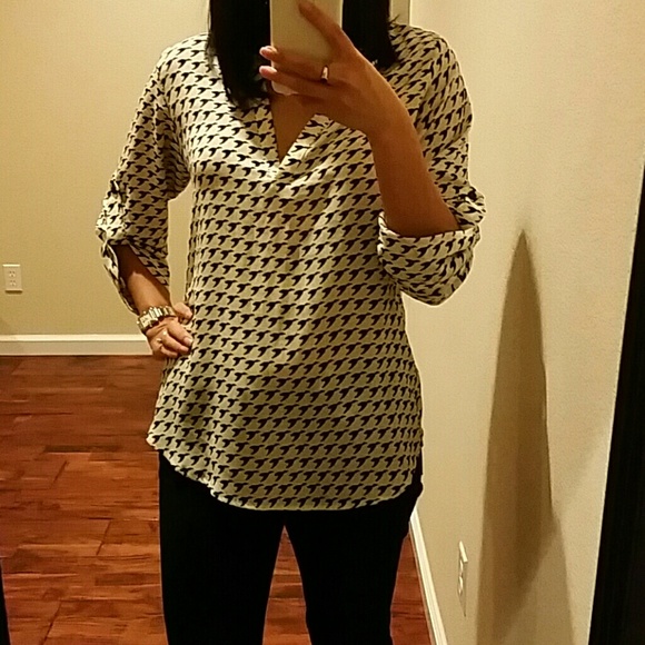 Bird silhouette blouse sz S