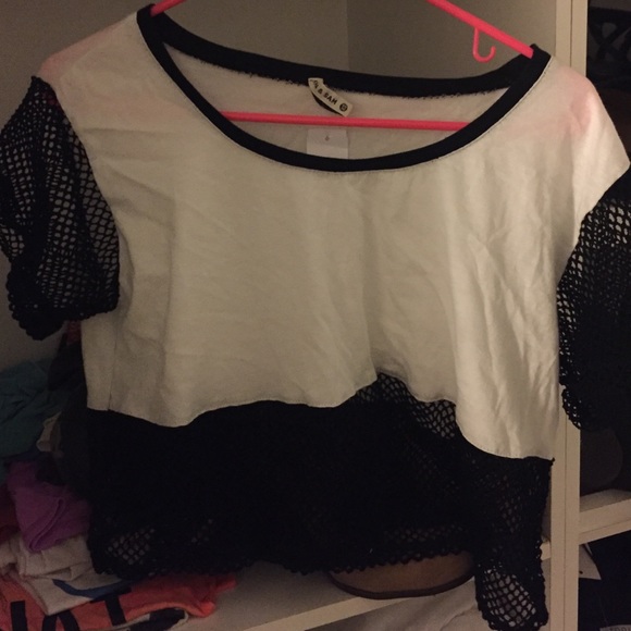 Emma and Sam crop top