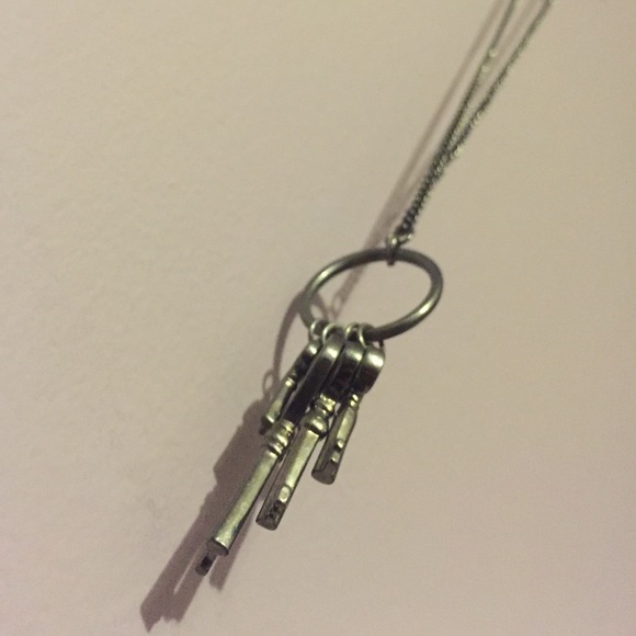 Key ring necklace - Picture 3 of 3