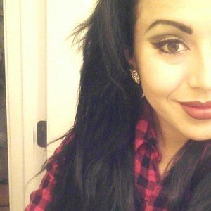 Meet your Posher, Alyssa