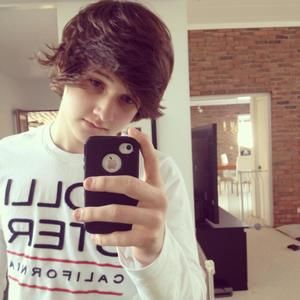 Meet your Posher, Collin