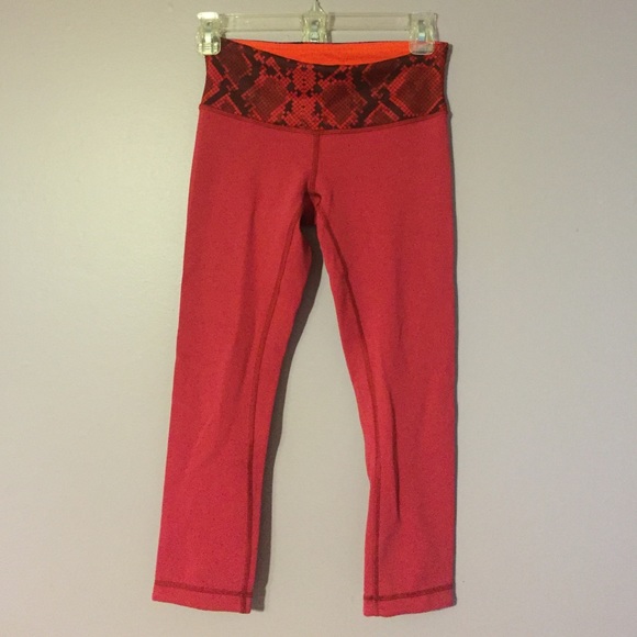 Red Lululemon leggings