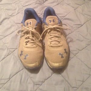 Men's under armour run shoes