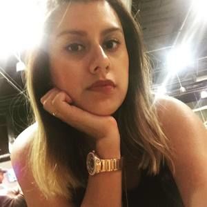 Meet your Posher, Marisa