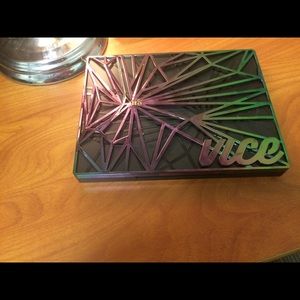 Urban Decay Vice 4 Palette
