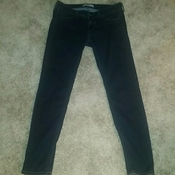 Hollister size 5S skinny jeans