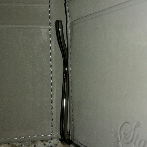 Men's Wallet with Money Clip - Picture 4 of 4