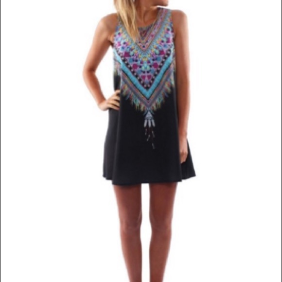Dresses & Skirts - 🎀SALE🎀 CUTE SUMMER DRESS!