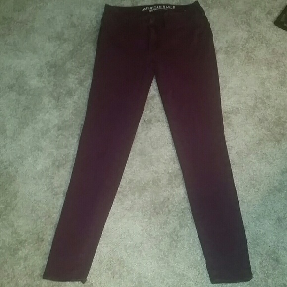 Maroon jeggings super stretch American eagle