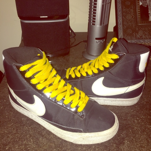 Nike Blazers size 6.5W