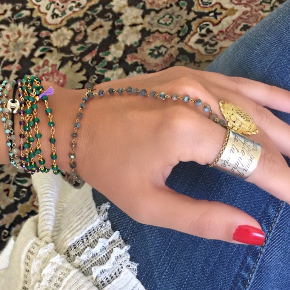 Nadiateresa Jewelry - Wire Wrap. Hand Chain. Made with ❤️ by yours truly