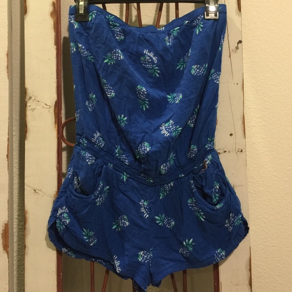 Hollister Other - Pineapple romper (s)