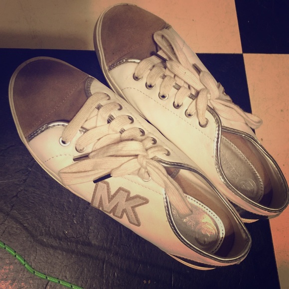 Mk tennis shoes