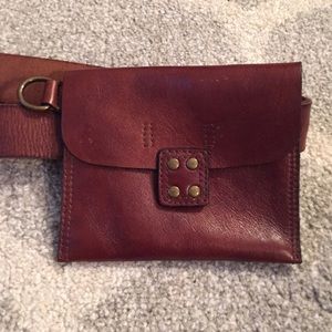 ❌SOLD❌Fossil leather "fanny pack"