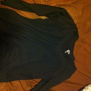 Long sleeve v-Neck black shirt