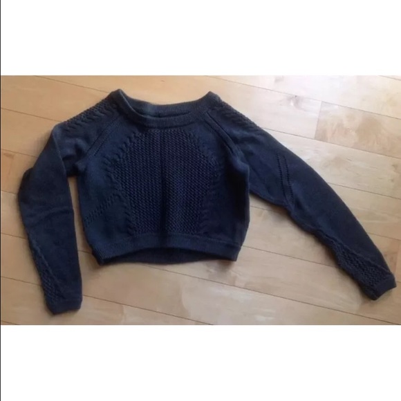 LULULEMON Be Present Cropped Sweater Dark Gray 4