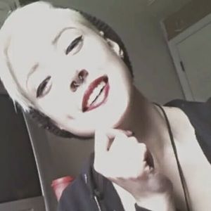 Meet your Posher, Mackenzie