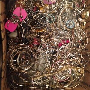 Lot of mostly craft junk and some good jewelry