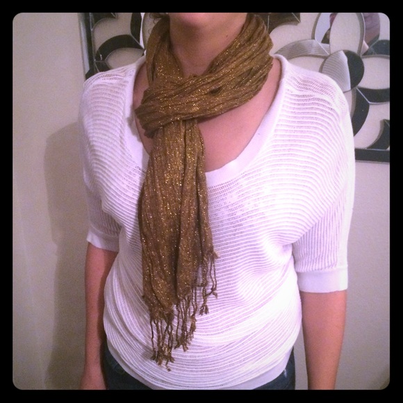 Gold sparkly scarf