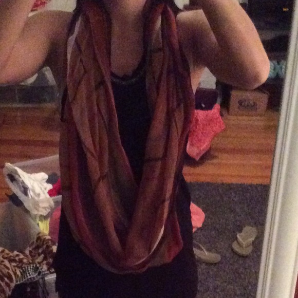 Infinity scarf - Picture 2 of 2