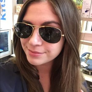 Meet your Posher, Veronica