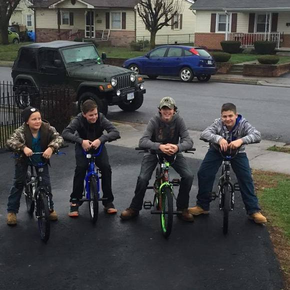 Meet your Posher, Tommy - Picture 1 of 1