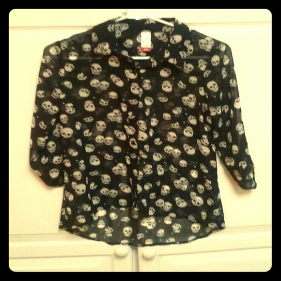 Skull blouse