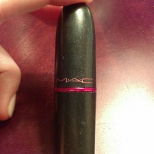 MAC Nicki 2 viva LA glam