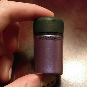 Mineralized violet Mac eyeshadow